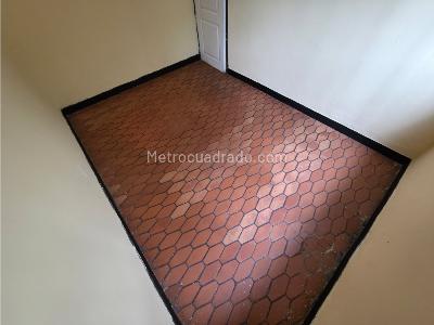 Casa de 3 alcobas en arriendo en Manrique Oriental, Medellín, 86 m² · foto 6 de 19