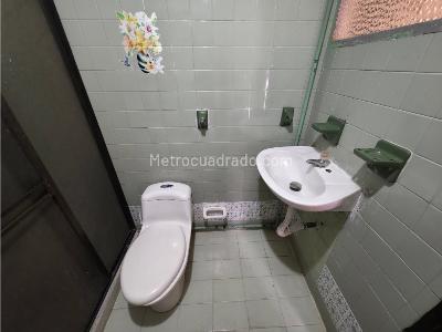 Casa de 3 alcobas en arriendo en Manrique Oriental, Medellín, 86 m² · foto 14 de 19