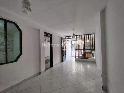 Casa de 3 alcobas en arriendo en Cabañas, Bello, 68 m² · foto 10 de 11