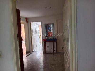Apartamento de 3 alcobas en venta en Santa Barbara Central, Bogotá, 156 m² · foto 8 de 16