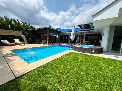 Casa de 4 alcobas en venta en Condominio Palma Real, Villavicencio, 760 m² · foto 2 de 9