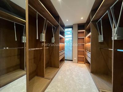Apartamento de 2 alcobas en venta en Santa Maria Reserva Urbana, Bogotá, 198 m² · foto 19 de 20