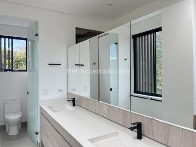 Casa de 4 alcobas en venta en La Calera, La Calera, 652 m² · foto 18 de 20