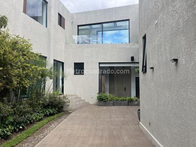 Casa de 4 alcobas en venta en La Calera, La Calera, 652 m² · foto 3 de 20