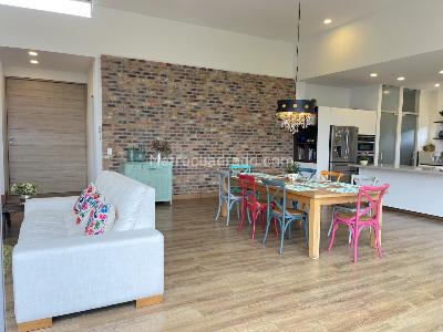 Casa de 3 alcobas en venta en La Calera, La Calera, 380 m² · foto 3 de 20