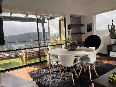 Casa de 3 alcobas en venta en La Calera, La Calera, 394 m² · foto 2 de 17