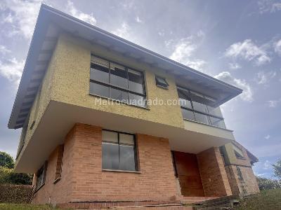 Casa en venta en La Calera, La Calera · foto 2 de 12