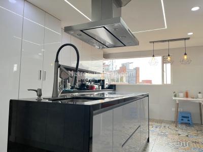 Apartamento de 4 alcobas en venta en Los Rosales, Bogotá, 265 m² · foto 10 de 20
