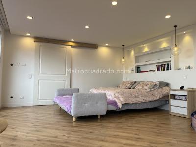Apartamento de 4 alcobas en venta en Los Rosales, Bogotá, 265 m² · foto 12 de 20
