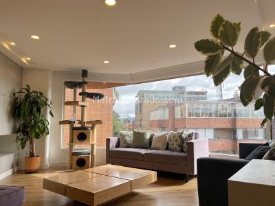 Apartamento de 4 alcobas en venta en Los Rosales, Bogotá, 265 m² · foto 6 de 20