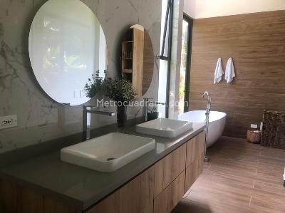 Casa de 4 alcobas en venta en Vereda El Cairo, Villavicencio, 208 m² · foto 9 de 19