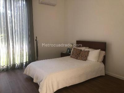 Casa de 4 alcobas en venta en Vereda El Cairo, Villavicencio, 208 m² · foto 13 de 19