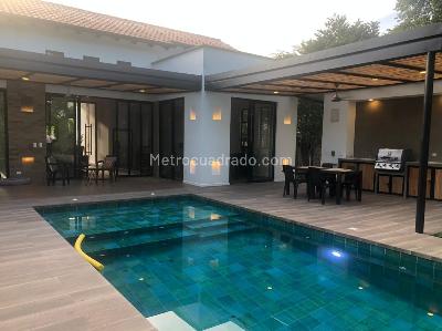 Casa de 4 alcobas en venta en Vereda El Cairo, Villavicencio, 208 m² · foto 2 de 19