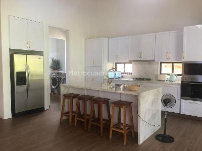 Casa de 4 alcobas en venta en Vereda El Cairo, Villavicencio, 208 m² · foto 18 de 19