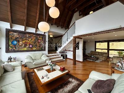 Casa de 4 alcobas en venta en Bosque De Pinos Usaquen, Bogotá, 440 m² · foto 2 de 20