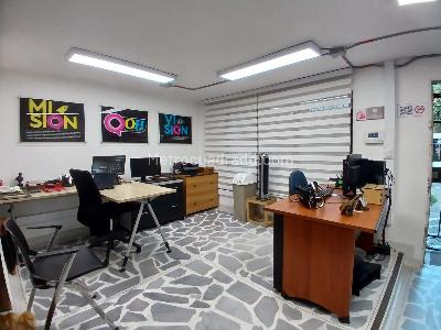 Apartamento de 3 alcobas en venta en Rosales, Medellín, 300 m² · foto 2 de 20