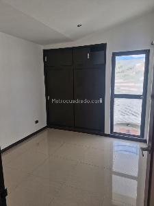 Casa de 4 alcobas en venta en Avenida 19, Armenia, 200 m² · foto 9 de 19