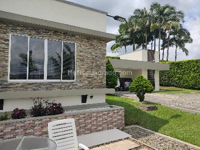Casa de 5 alcobas en venta en El Caimo, Armenia · foto 15 de 16