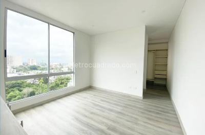 Apartamento de 3 alcobas en venta en Los Profesionales, Armenia, 131 m² · foto 2 de 10