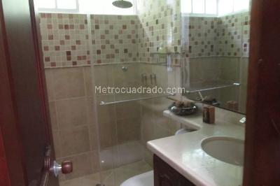 Casa de 3 alcobas en venta en El Eden, Armenia, 741 m² · foto 10 de 19