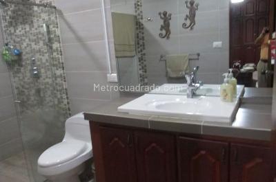 Casa de 3 alcobas en venta en El Eden, Armenia, 741 m² · foto 11 de 19