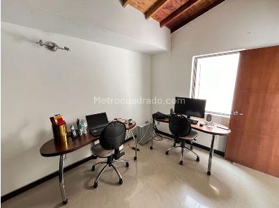 Casa de 3 alcobas en venta en Avenida 19, Armenia, 157 m² · foto 9 de 16