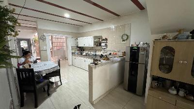 Casa de 5 alcobas en venta en San Jose, Armenia, 130 m² · foto 5 de 14