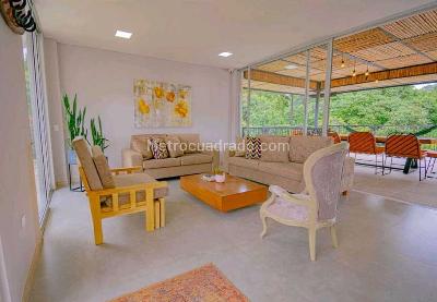 Casa de 5 alcobas en venta en Oro Negro, Armenia, 485 m² · foto 2 de 17