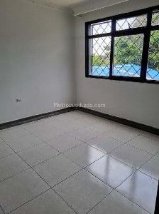 Casa de 5 alcobas en venta en Oro Negro, Armenia, 465 m² · foto 8 de 12