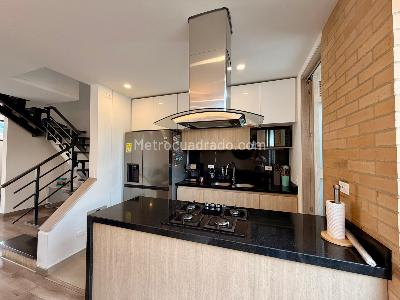 Casa de 3 alcobas en venta en Asturias, Chía, 117 m² · foto 4 de 15