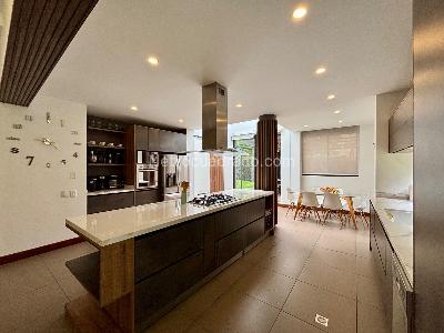 Casa de 4 alcobas en venta en San Sebastián, Chía, 1450 m² · foto 6 de 20
