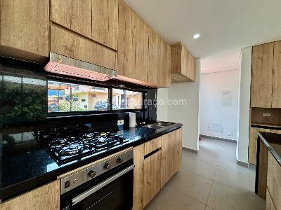 Casa de 3 alcobas en venta en Fagua, Chía, 300 m² · foto 2 de 11