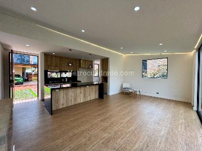 Casa de 3 alcobas en venta en Fagua, Chía, 300 m² · foto 3 de 11