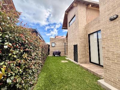 Casa de 3 alcobas en venta en Cajicá, 300 m² · foto 4 de 15