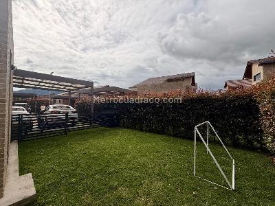 Casa de 3 alcobas en venta en Cajicá, 300 m² · foto 5 de 15