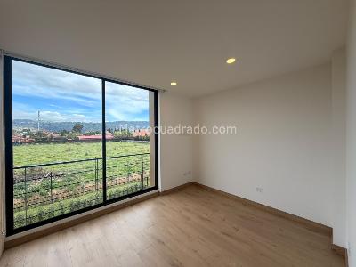 Casa en arriendo en La Floresta, Chía · foto 9 de 18