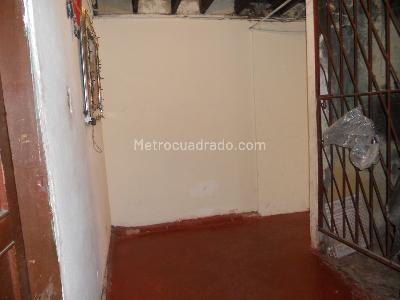 Casa de 5 alcobas en venta en Los Pinos, Bogotá, 86 m² · foto 3 de 8