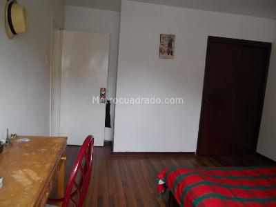 Casa de 5 alcobas en venta en Benjamin Herrera, Bogotá, 189 m² · foto 16 de 20
