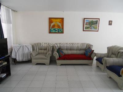 Casa de 5 alcobas en venta en Benjamin Herrera, Bogotá, 189 m² · foto 2 de 20