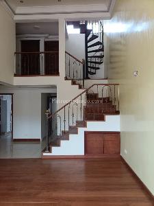 Casa de 5 alcobas en venta en Alhambra, Bogotá, 300 m² · foto 12 de 20