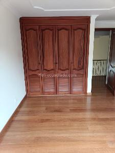 Casa de 5 alcobas en venta en Alhambra, Bogotá, 300 m² · foto 8 de 20