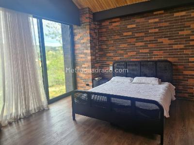Casa de 5 alcobas en venta en Loma Del Escobero Alto De Las Palmas, Envigado, 113 m² · foto 11 de 20
