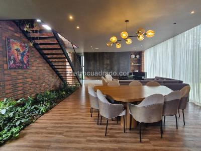 Casa de 5 alcobas en venta en Loma Del Escobero Alto De Las Palmas, Envigado, 113 m² · foto 2 de 20