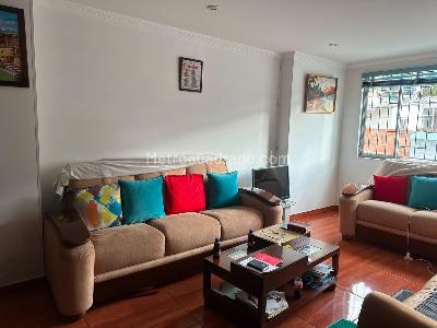 Apartamento de 3 alcobas en venta en Jose Joaquin Vargas, Bogotá, 81 m² · foto 2 de 14