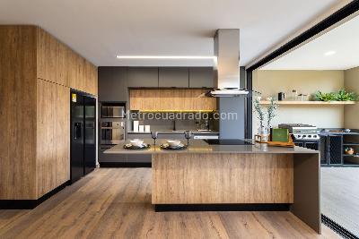 Casa de 3 alcobas en venta en Sajonia, Rionegro, 278 m² · foto 2 de 19