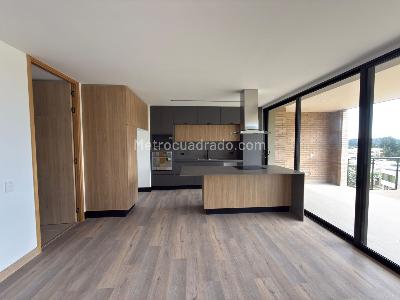 Casa de 3 alcobas en venta en Sajonia, Rionegro, 278 m² · foto 9 de 19