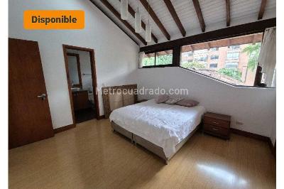 Casa de 5 alcobas en venta en El Poblado Oviedo, Medellín, 500 m² · foto 4 de 5