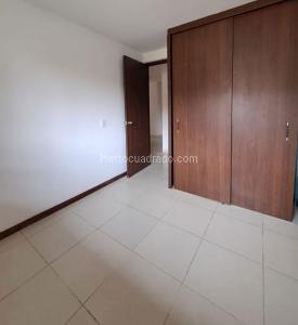 Apartamento de 3 alcobas en venta en El Barro, Envigado, 127 m² · foto 3 de 13