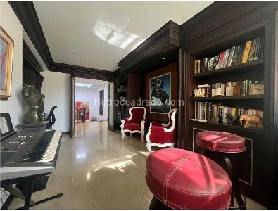 Casa de 4 alcobas en venta en El Poblado El Tesoro, Medellín, 600 m² · foto 11 de 13