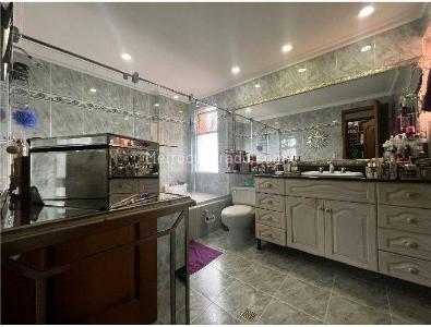 Casa de 4 alcobas en venta en El Poblado El Tesoro, Medellín, 600 m² · foto 6 de 13